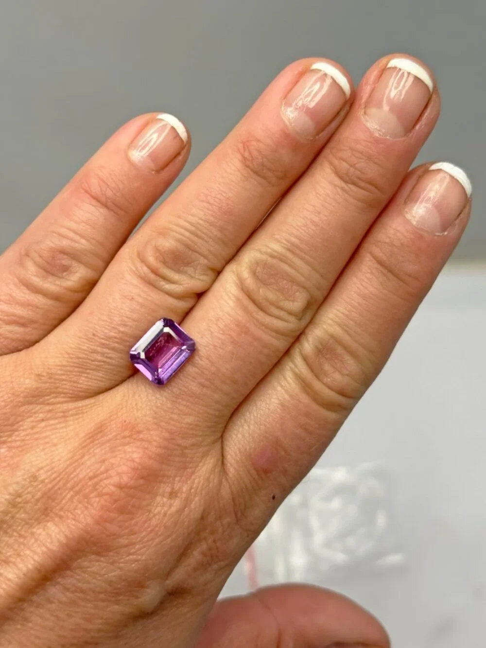 Color Changing Alexandrite - Picture 6 of 16